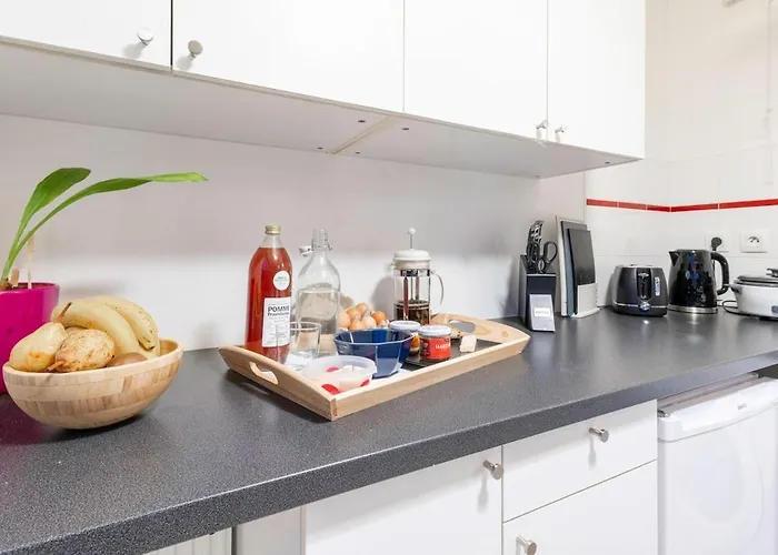 Mail Pablo Picasso Bis -parking 公寓