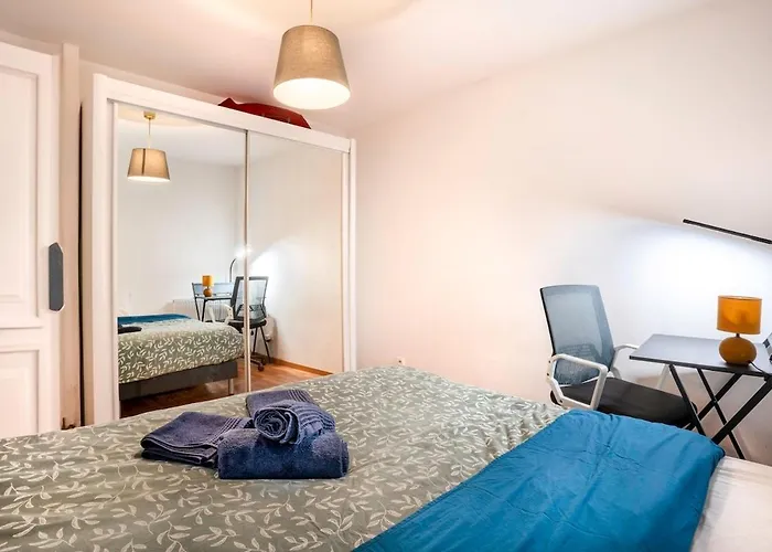 Mail Pablo Picasso Bis -parking