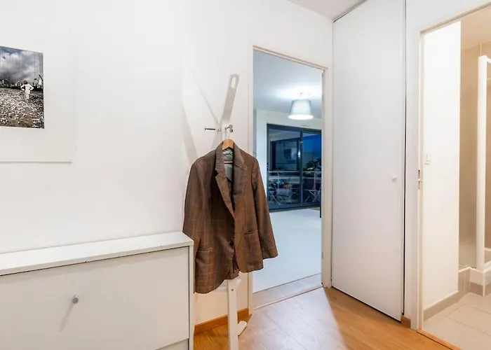 Mail Pablo Picasso Bis -parking 낭트